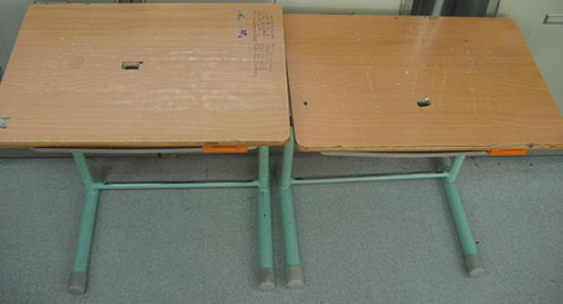 책상구멍4