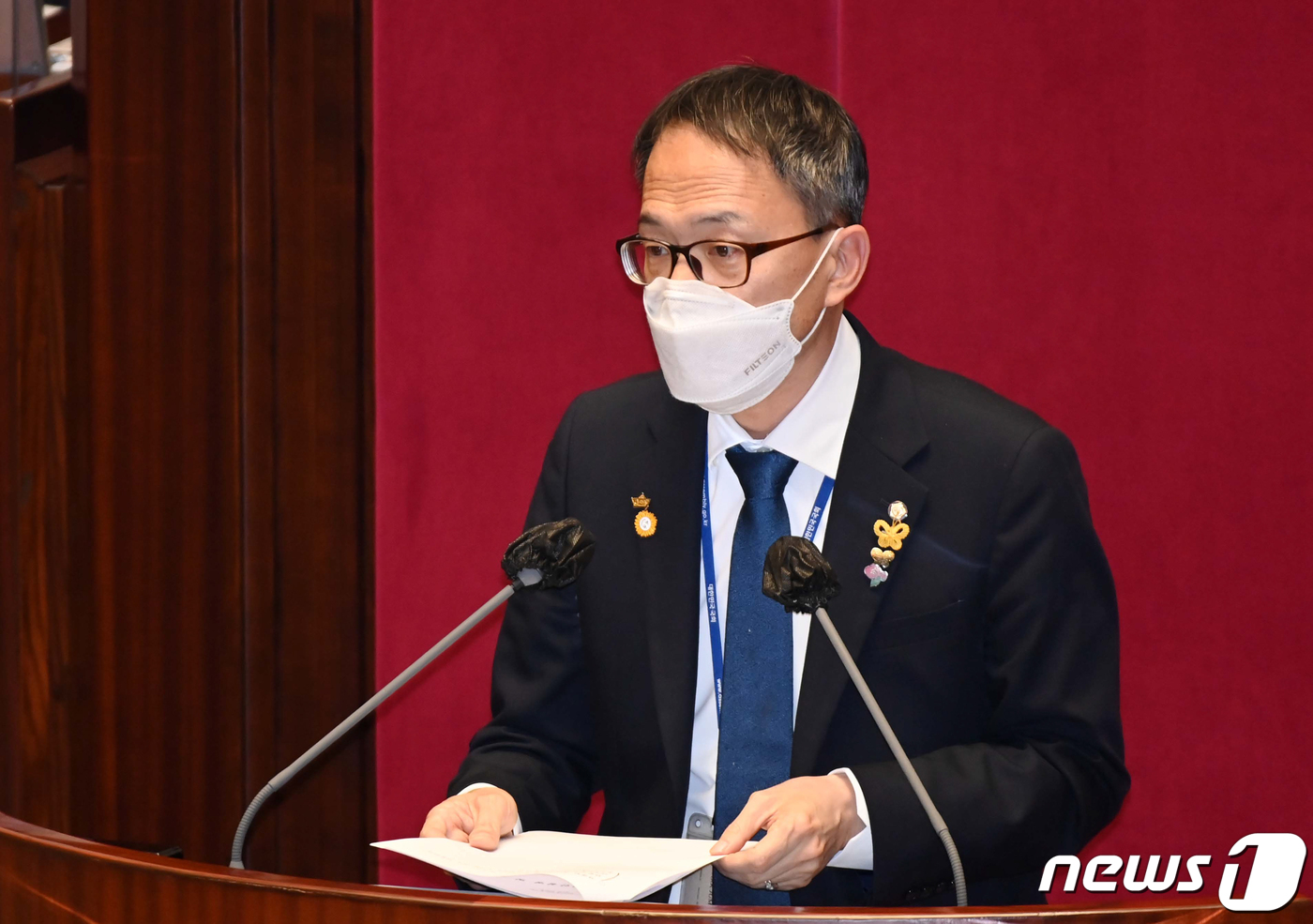 5법앞장선박주민도월세9인상…野1일1내로남불종합 (1)