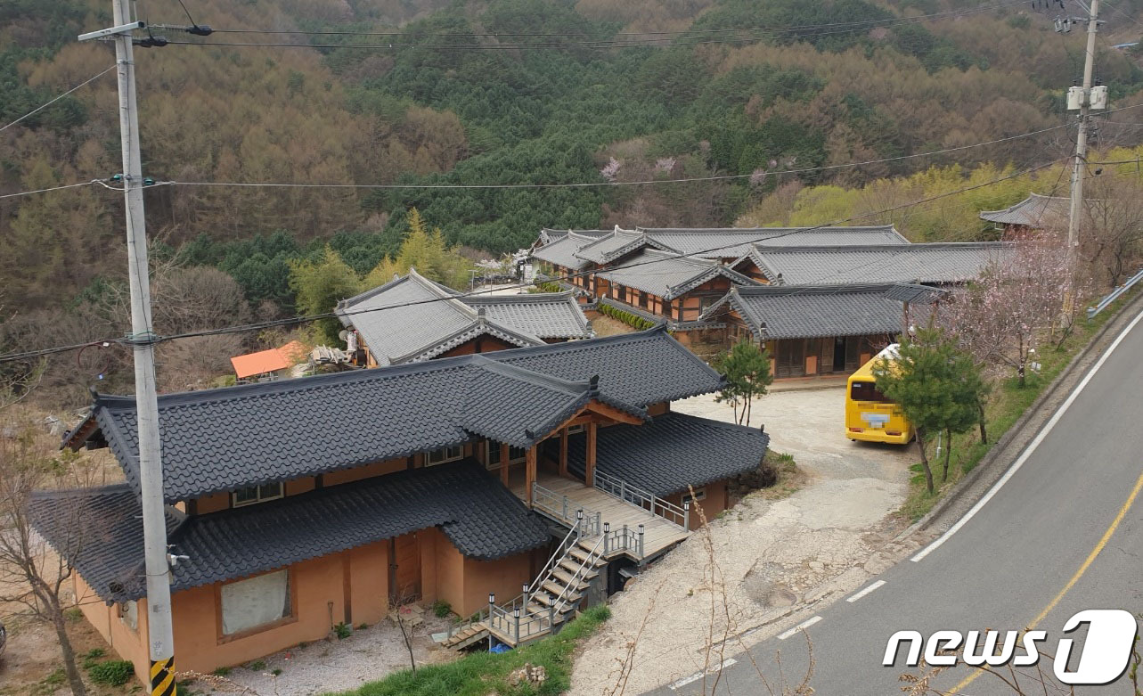 청학동서당폐쇄땐인근초·중문닫을판…재학생80가그곳애들
