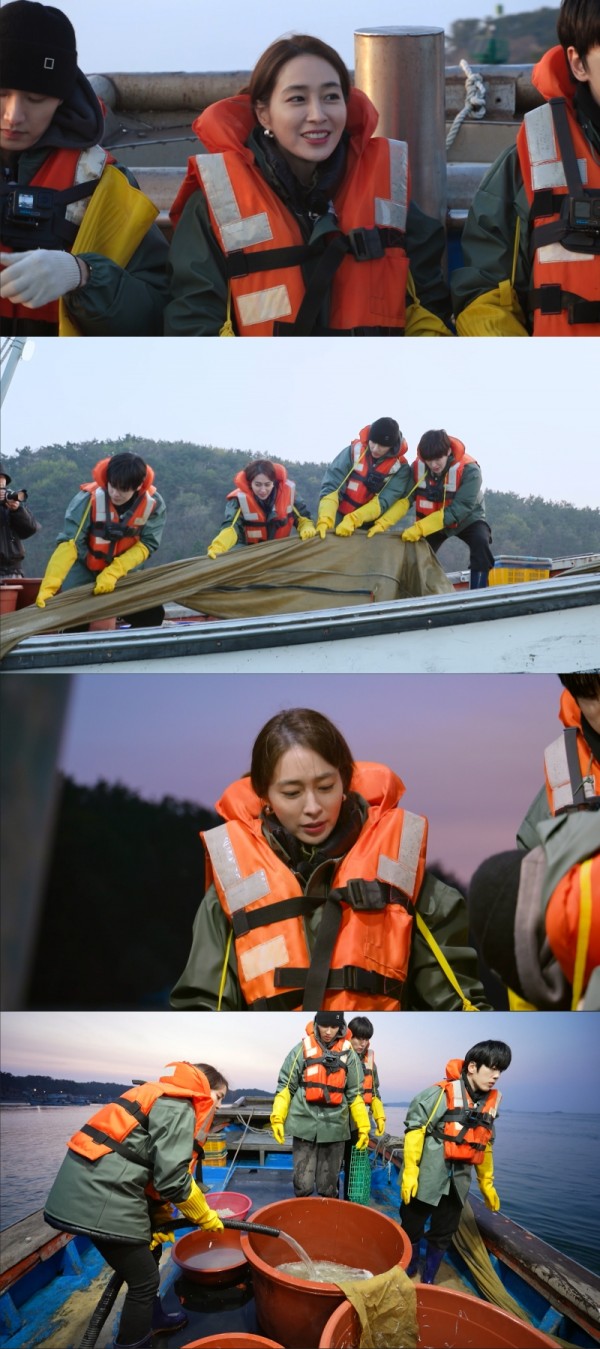 이민정, 일일 어부 변신! 실치잡이 도전기 공개 이미지