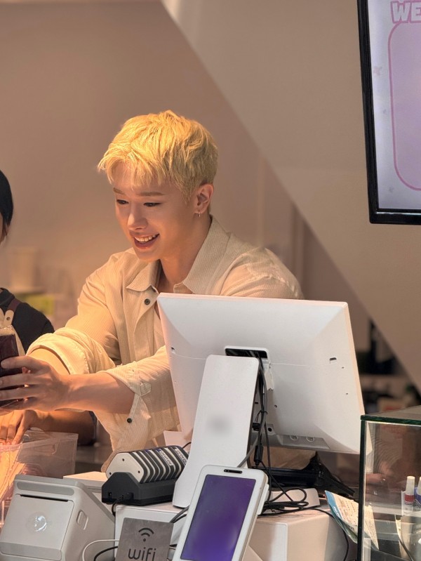 원호, 팬들을 위한 특별 이벤트로 역조공 성공 이미지
